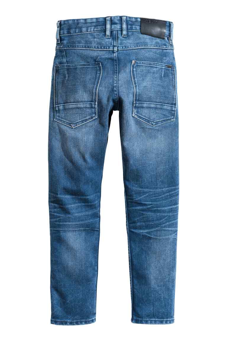 Relaxed Tapered Jeans